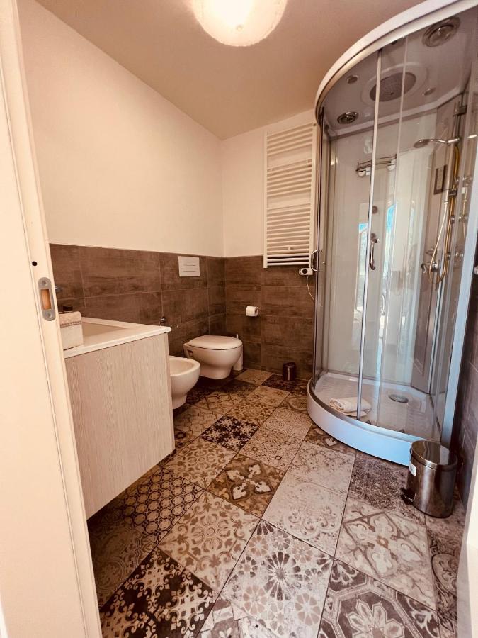 Affitta Camere La Fenice Di Folli Lorella Puegnago del Garda Exterior photo