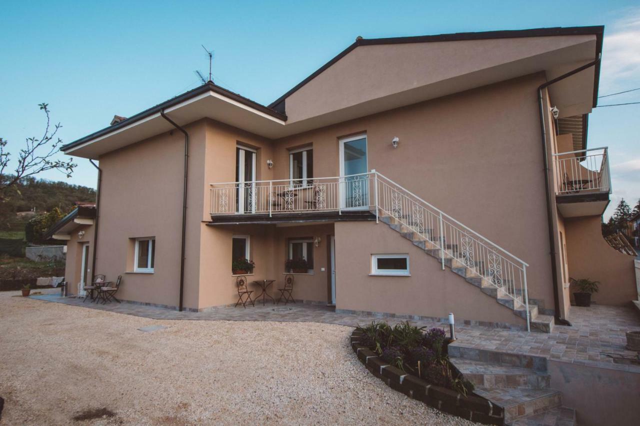 Affitta Camere La Fenice Di Folli Lorella Puegnago del Garda Exterior photo